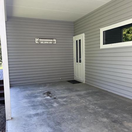 Apartamento Guest Wing In Richmond Downs Walton Exterior foto